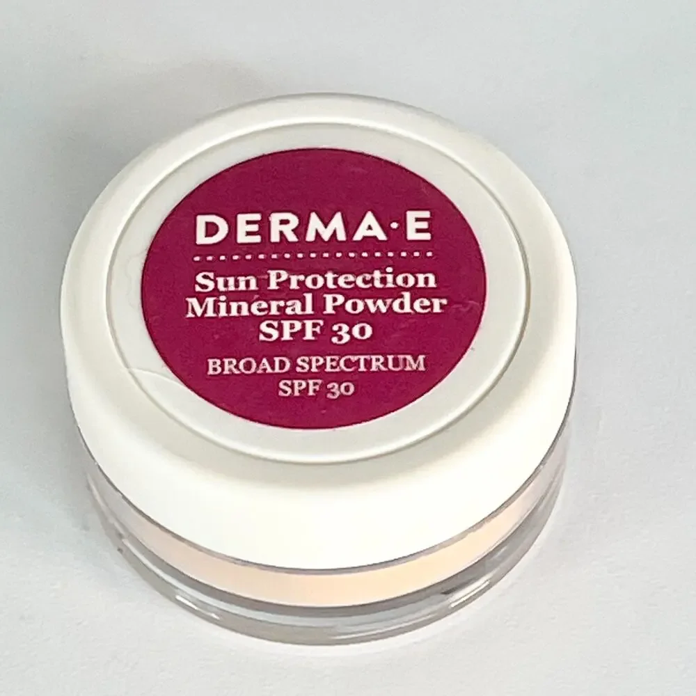 Derma-E Sun Protection Mineral Sunscreen  Powder SPF 30 Travel .04 oz 1.25gl New